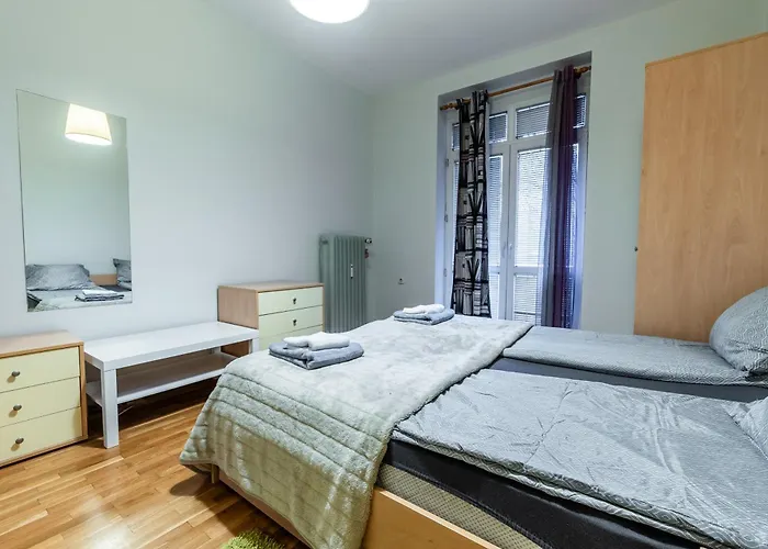 National Stadium 1Br By Bh *